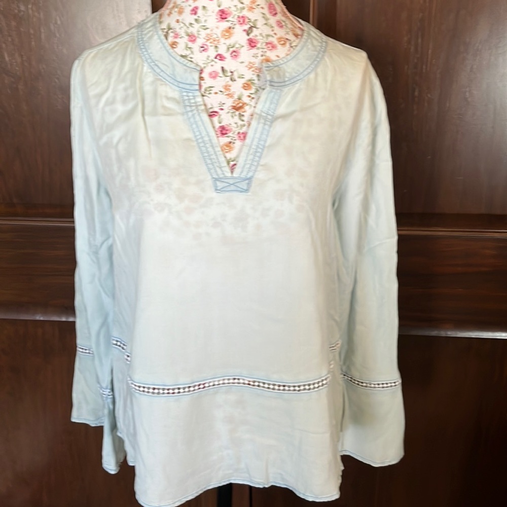 Light Blue & White Trim Angel Sleeve Blouse Size L (12-14)